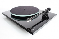 Rega Planar 2 High Gloss Black