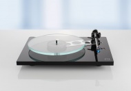 Gramofon Rega Planar 3 High Gloss Black