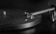 Gramofon Pro-Ject Debut III DC Black