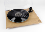 Gramofon Rega Planar 3 Dub s přenoskou Nd3 MM